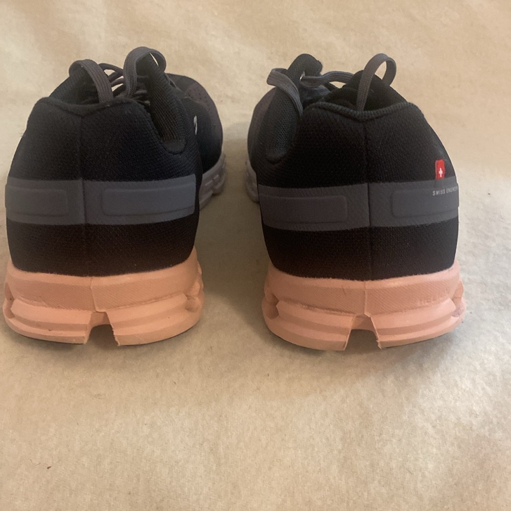 On Cloud. Cloud Flow Running Cross Training Sneak… - image 5